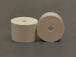 Резиновая пробка цилиндрическая (Ø48/44мм) с отверстием для гидрозатвора